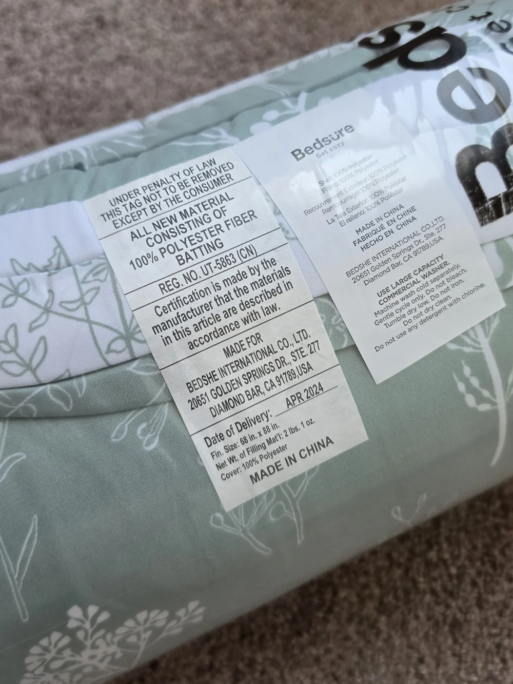 NEW Reversible twin Comforter Set in Sage Green